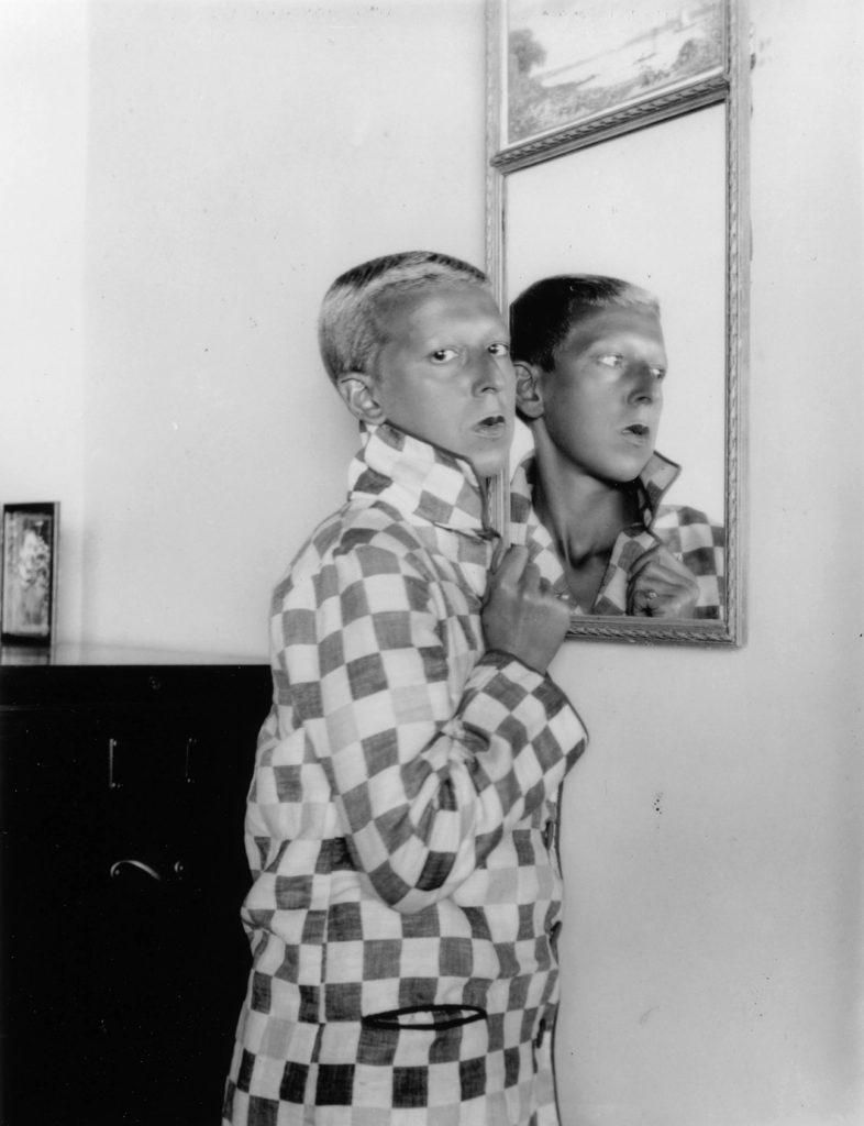 Claude Cahun, Zelfportret, circa 1928
