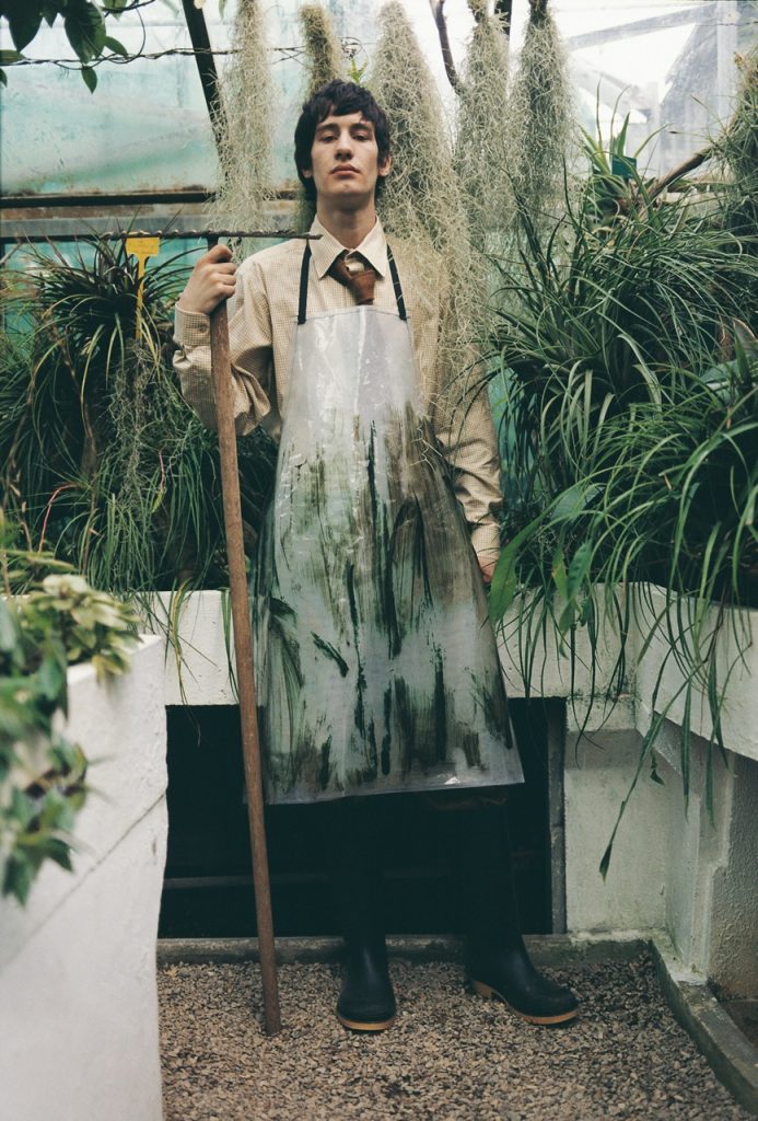 Apron by Margaret Häusler, styling by Jessica Hayes, Jardin des serres d'Auteuil, Paris
