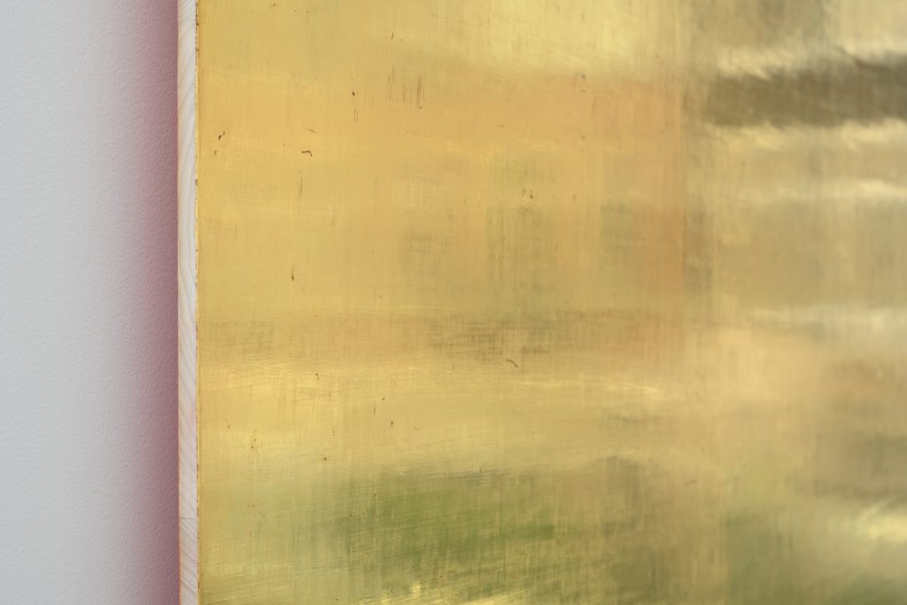 Charlotte Caspers, Beyond Landscape (detail), 2021, bladgoud 23 ¾ karaat (watervergulding) op magnolia-paneel, 101 x 132cm