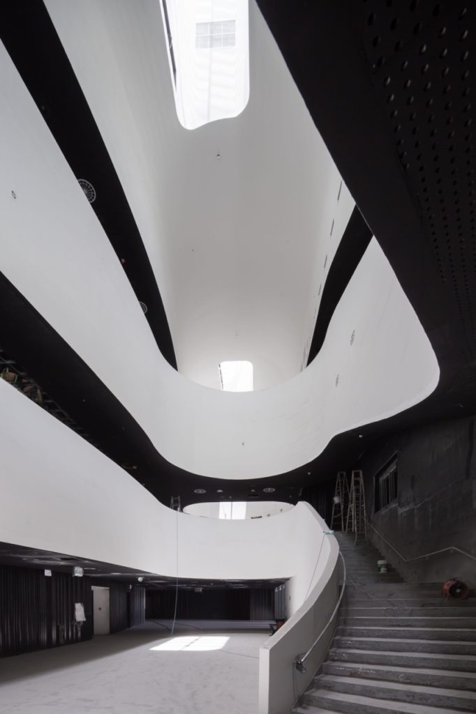 The National Kaohsiung Center for the Arts naar ontwerp van Francine Houben (2018), foto: Christian Richters