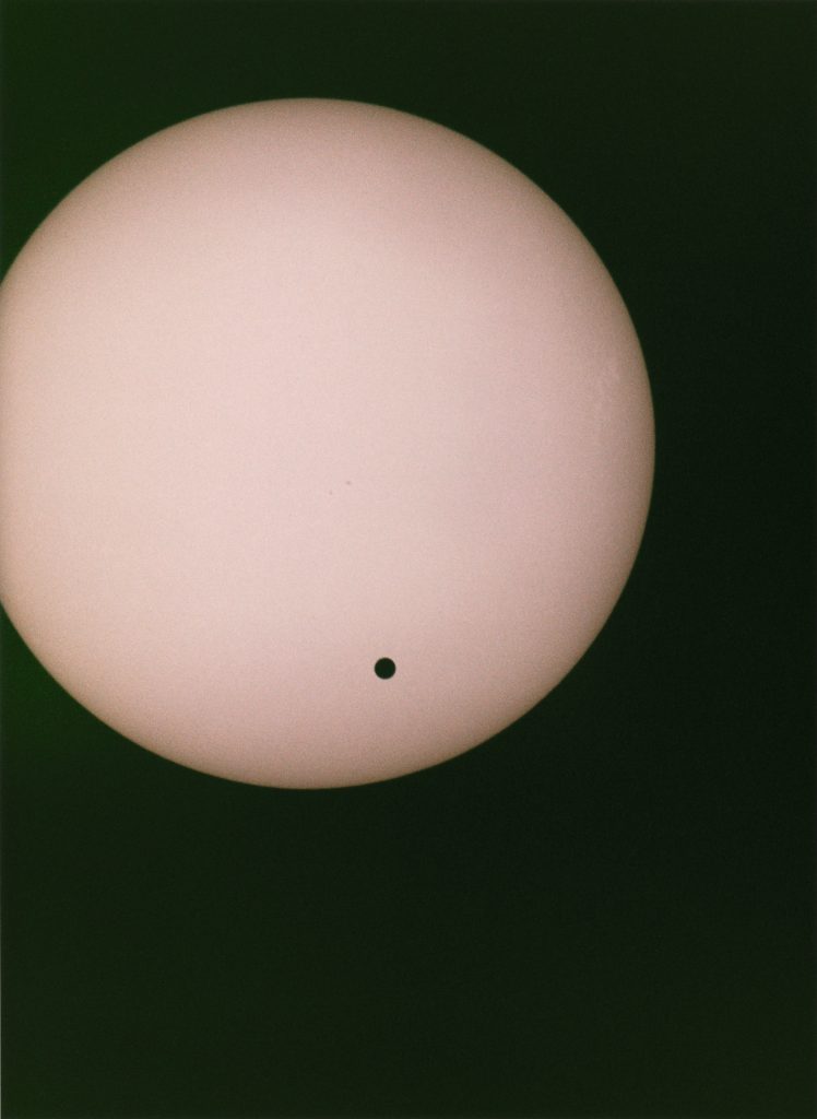 Wolfgang Tillmans, Transit of Venus, 2004