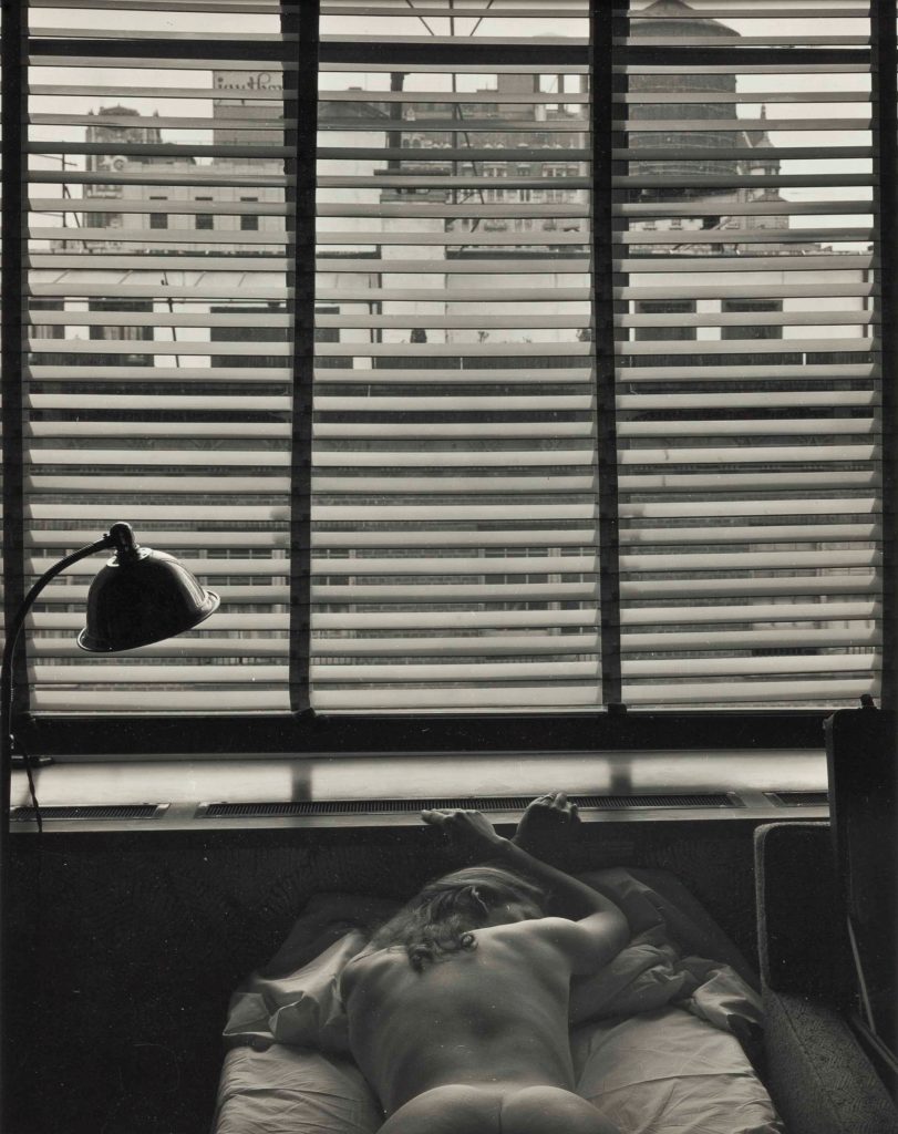 Edward Weston, Naakt, 1936, gelatinezilverdruk, Collectie Centrum voor Creatieve Fotografie, Universiteit van Arizona © Edward Weston, Collectie Centrum voor Creatieve Fotografie, Universiteit van Arizona