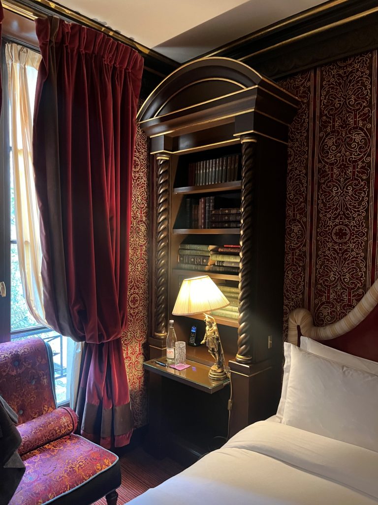 L'hotel-See-All-This-Art-Magazine.jpeg
