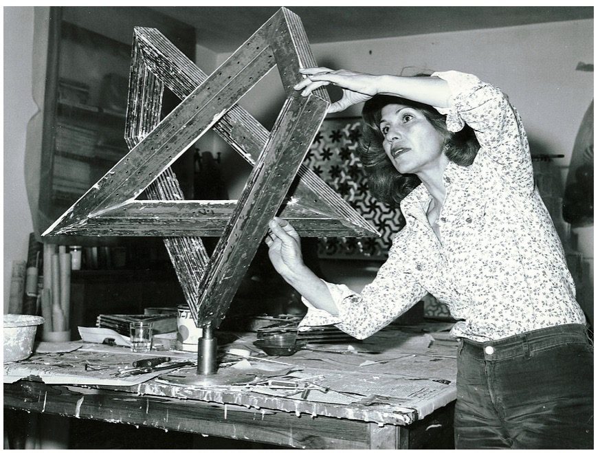 Monir Shahroudy Farmanfarmaian works in her studio on Heptagon Star, Tehran 1975 | Photo: Courtesy of the artist and The Third Line, Dubai