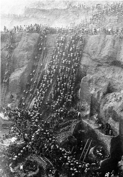 Sebastião Salgado, Goldmine, Serra Pelada, Brazil, 1986