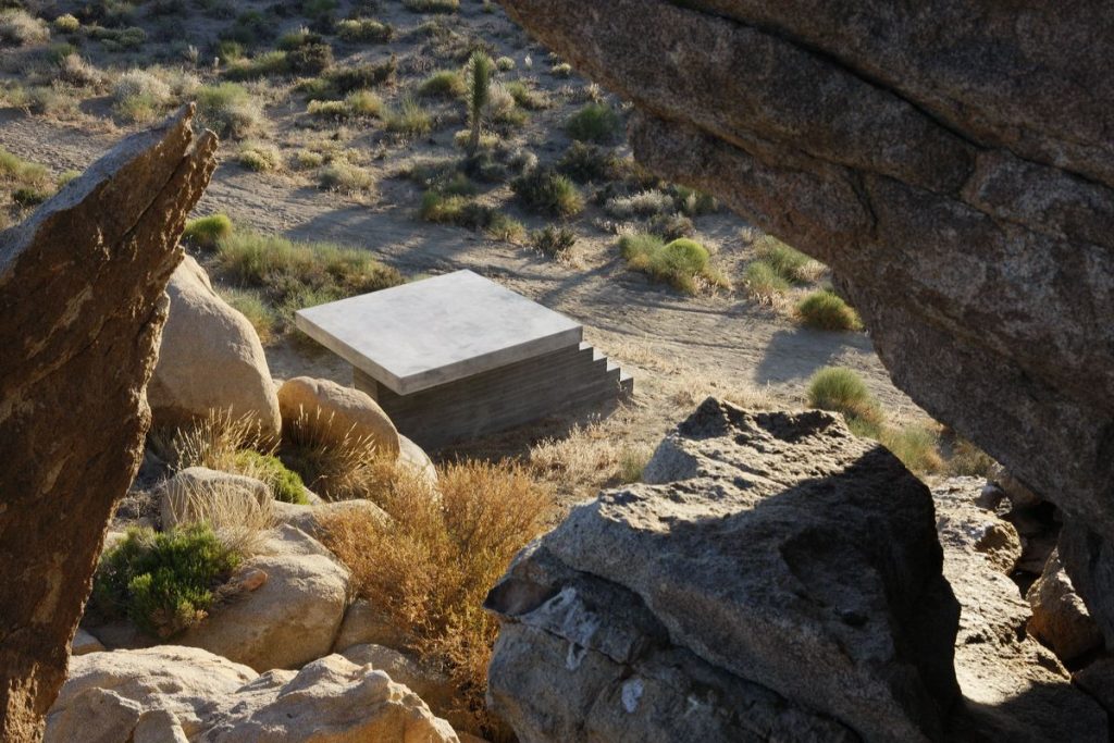 Obscured Horizon door Arata Isozaki, bij Joshua Tree National Park, Californië, Verenigde Staten, 2017
