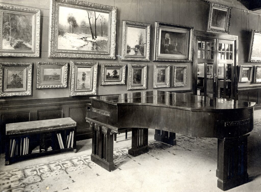 Schilderijenzaal van Adriana Johanna van Boekhoven-Leijdenroth aan Maliebaan 55 in Utrecht