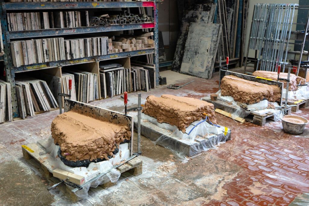 Adrián Villar Rojas, Untitled (From the Series The Language of the Enemy), 2025. © courtesy of the artist, Aspen Art Museum, Audemars Piguet Contemporary and Kunstgiesserei St. Gallen.