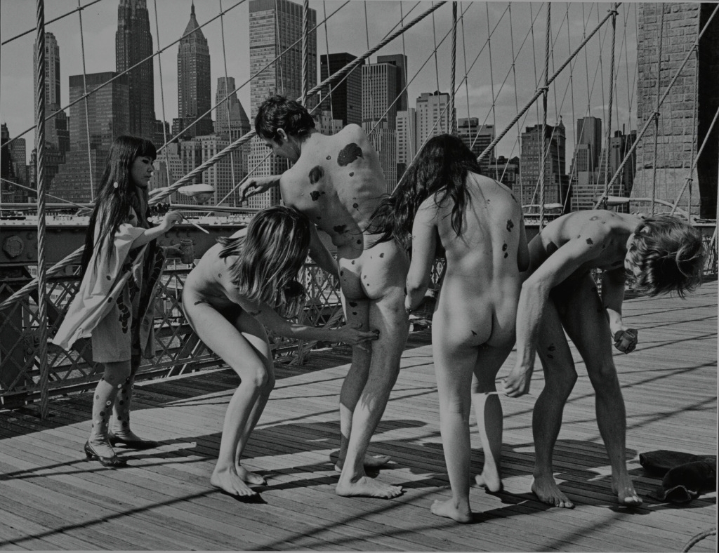 Anatomic Explosion happening on the Brooklyn Bridge_Yayoi Kusama