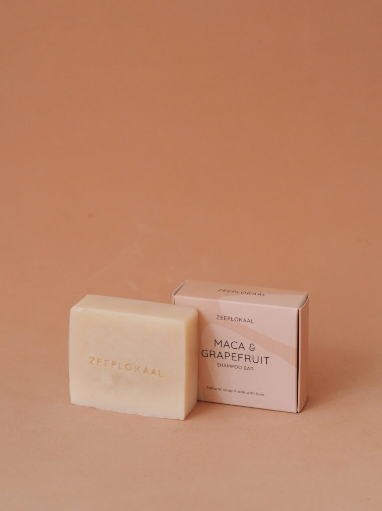 Maca & Grapefruit haarzeep van Zeeplokaal